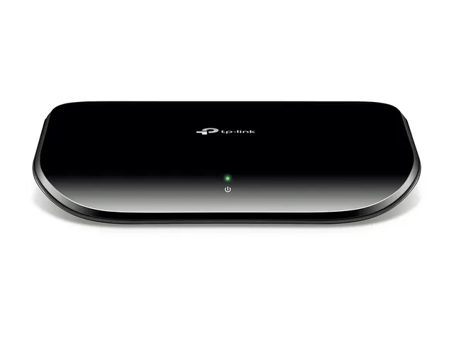 TP-LINK TL-SG1005D 5-Port 10/100/1000Mbps Gigabit Desktop Switch