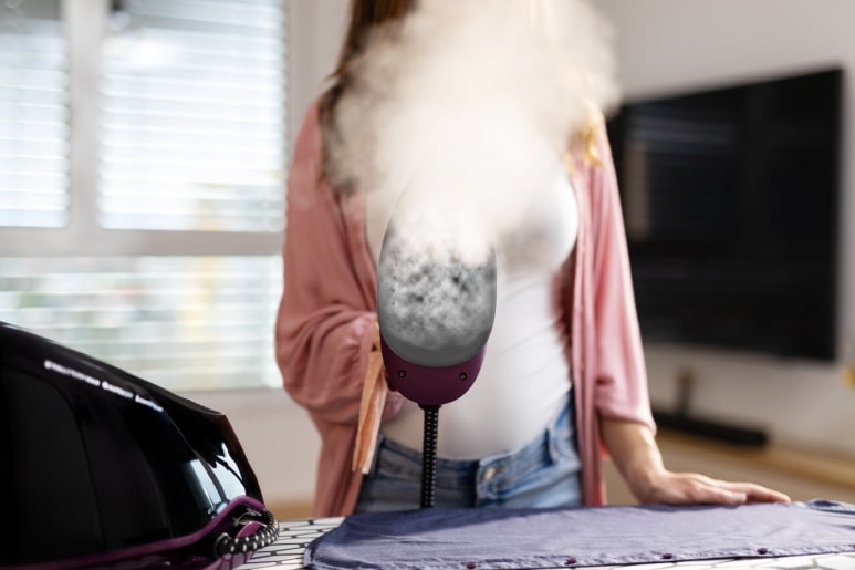 Gorenje Iron Steam Generator 3000W 8 BAR 1.5L Water Tank 160g/m SGD3000BKV