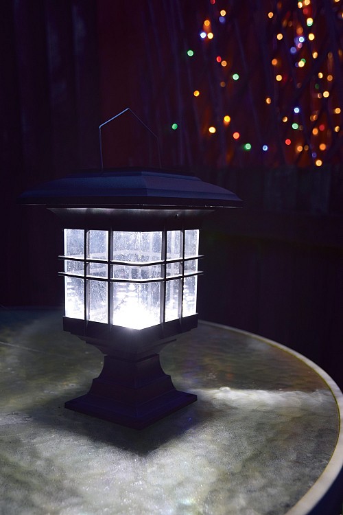 LYYT 8 LED Solar Garden Light 410.449UK