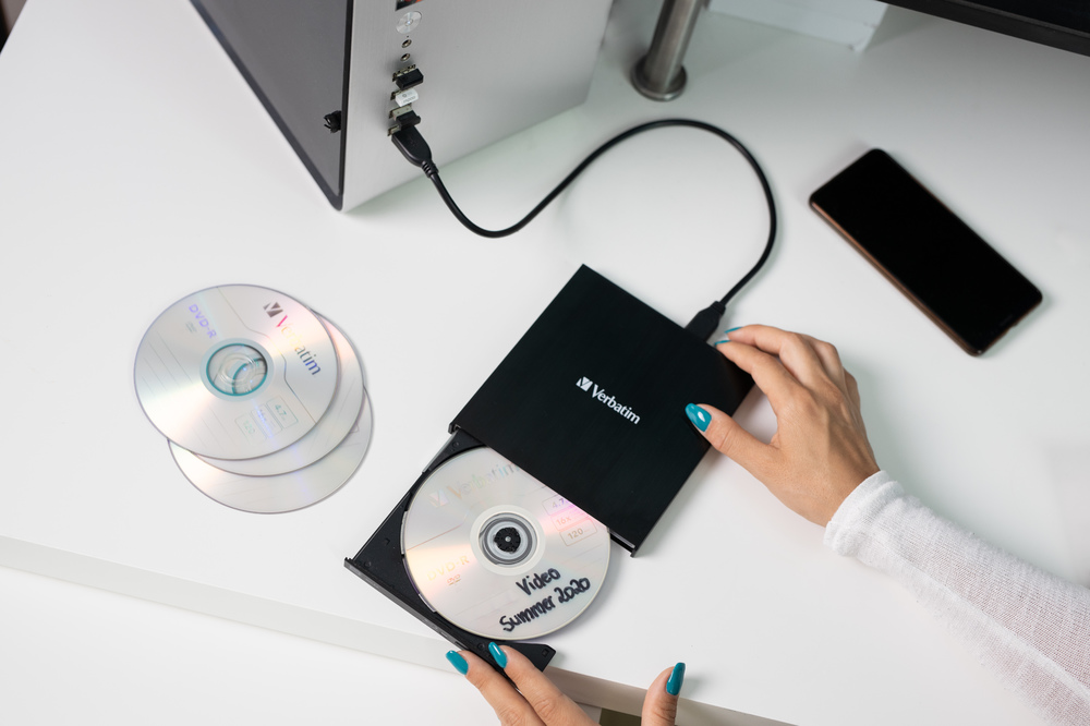 Verbatim External Slimline CD/DVD Writer USB 2.0 Black