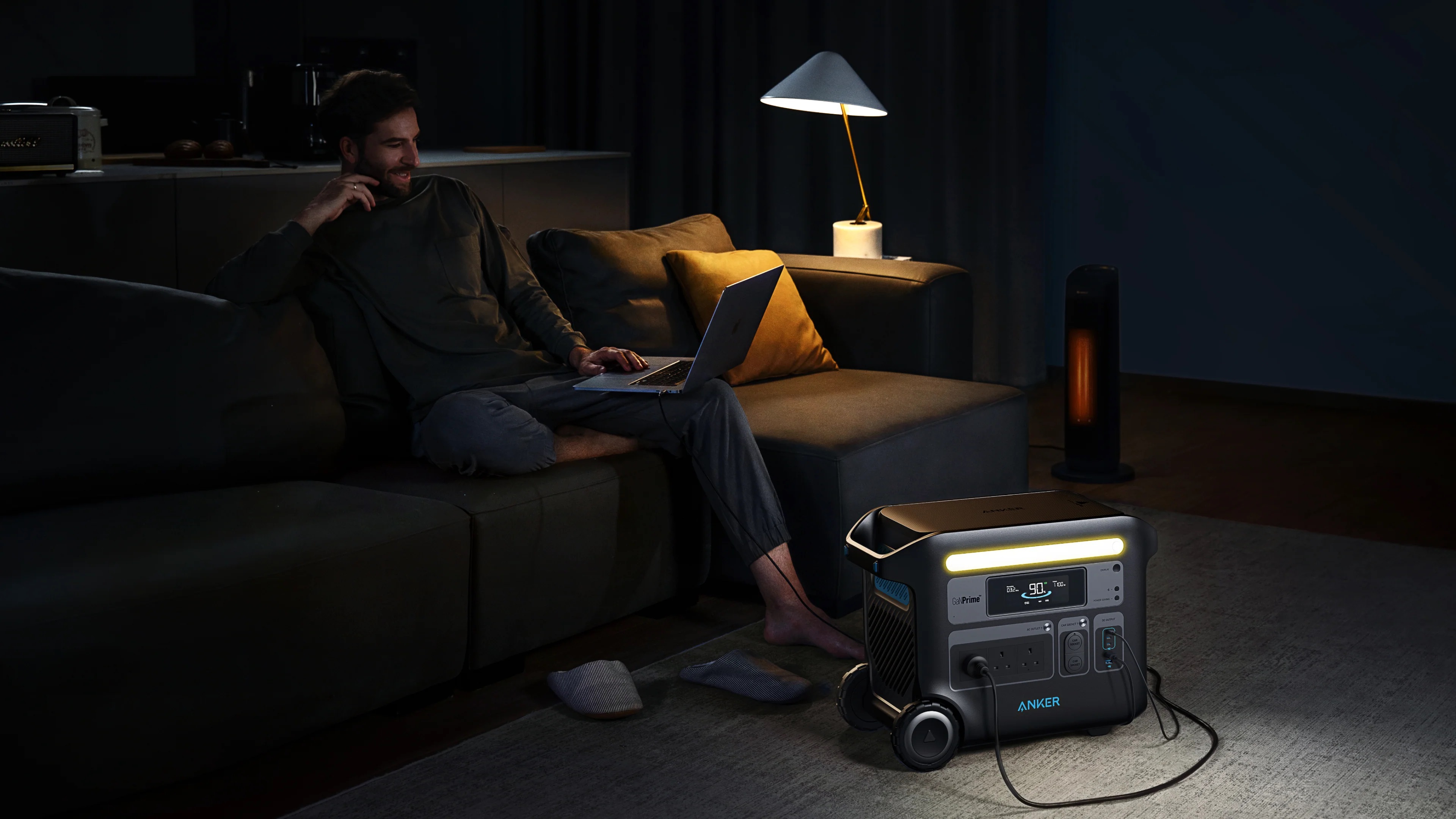 Anker SOLIX Powerhouse 767 Portable Power Station 2048WH UK