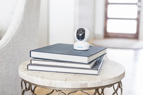Reolink WIFI Indoor PTZ Camera 3MP E1 (E320)