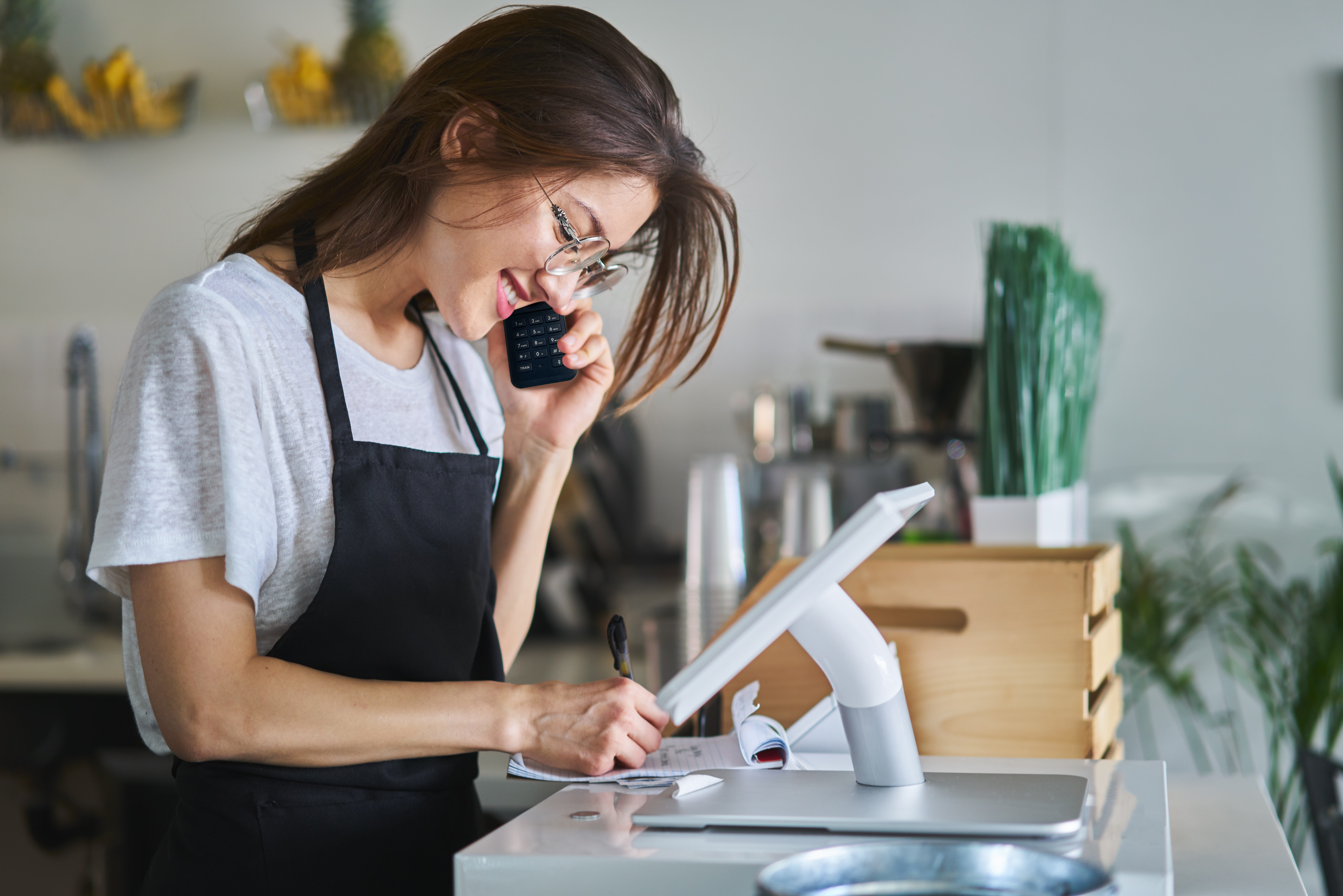 Yealink IP Phone Cordless DECT Handset 1.8" Rugged IP54 without DECT Base W57R