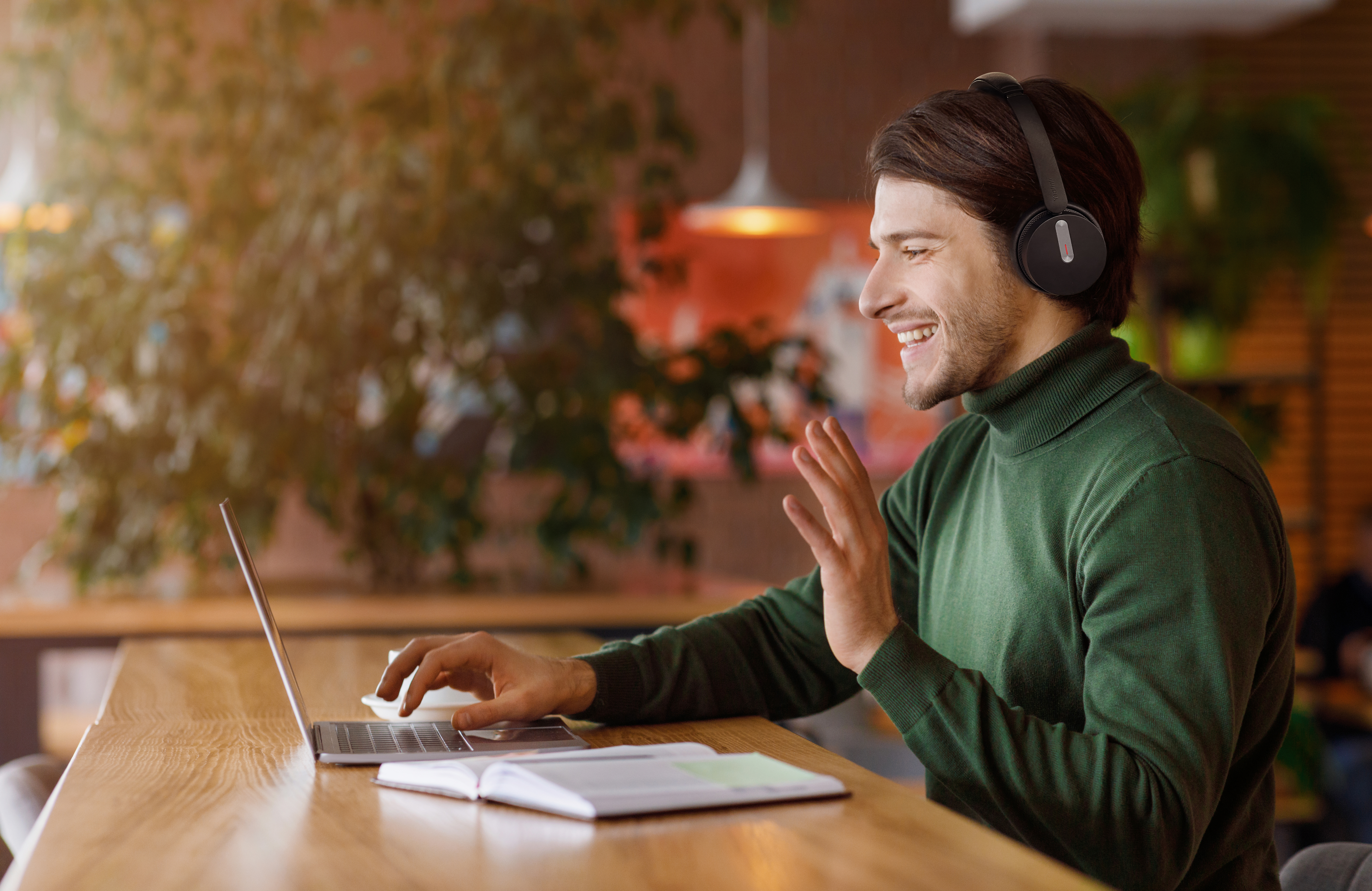Yealink Headset Wireless Bluetooth 3-Mic NC with B/T Dongle & Charging Stand BH70 Mono Teams