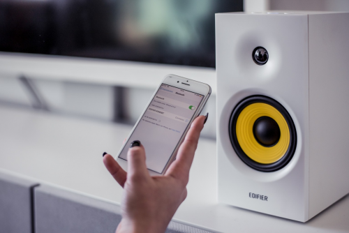 Edifier R1080BT Active Speakers BT/AUX/Line-In White