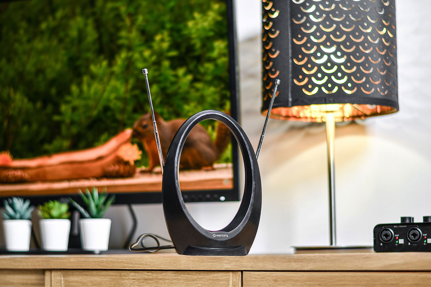 Mercury ST36P Active Loop Type Indoor TV Antenna UHF/FM 6dB 120.507UK