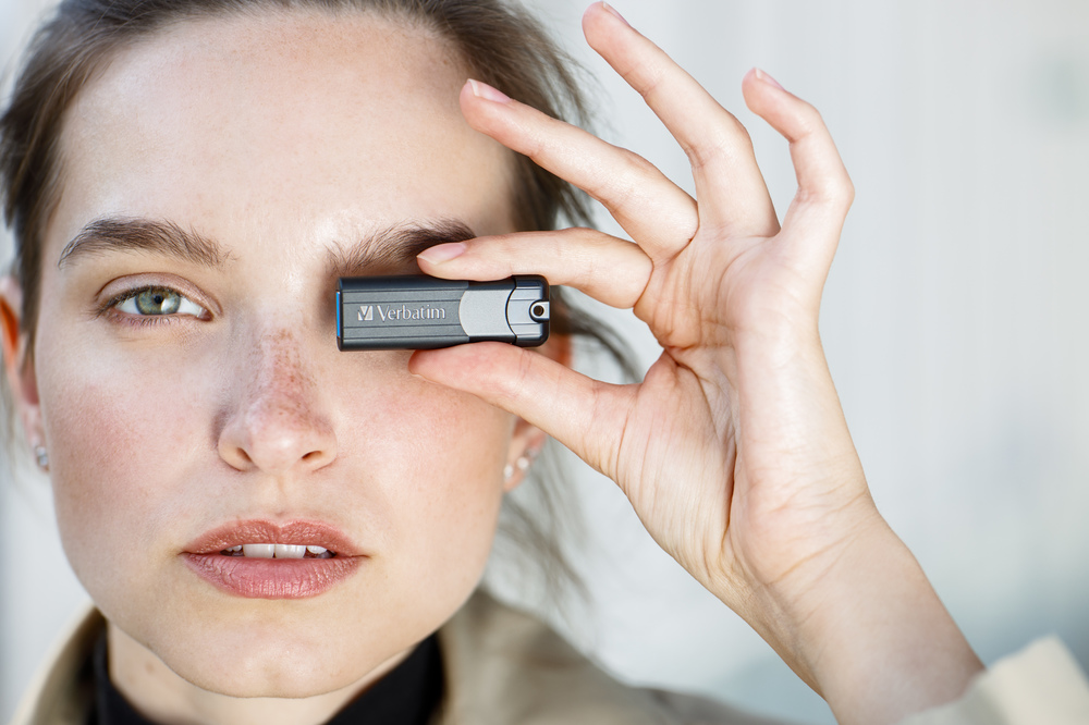 Verbatim USB Drive 3.2 Pinstripe 64GB Black