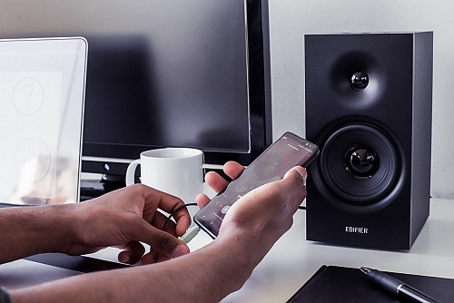 Edifier R1080BT Active Speakers BT/AUX/Line-In Black