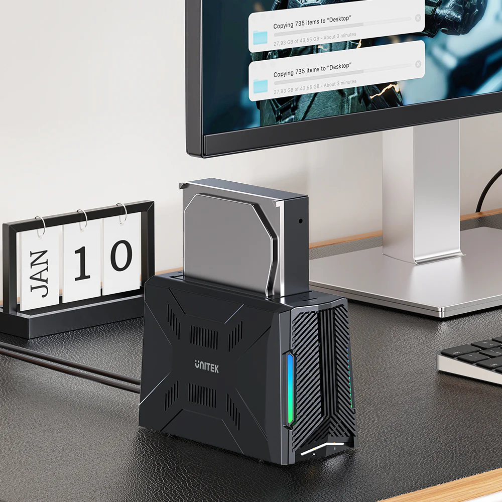 Unitek USB-C NVME/PCIe/SATA/HDD 10Gbps RGB Docking Station S1234B