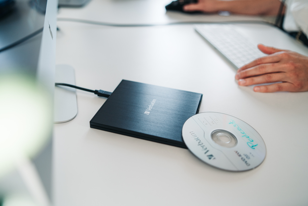 Verbatim External Slimline CD/DVD Writer USB 2.0 Black