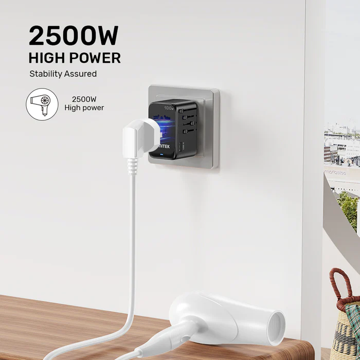 Unitek World Travel Adapter & 100W Charger EU/UK/US 4xUSBC+1xUSBA P1123ABK